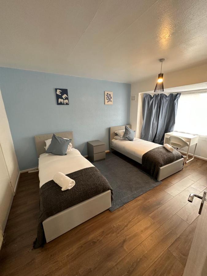 Lovely Spacious 3 Bedrooms House Birmingham Kültér fotó